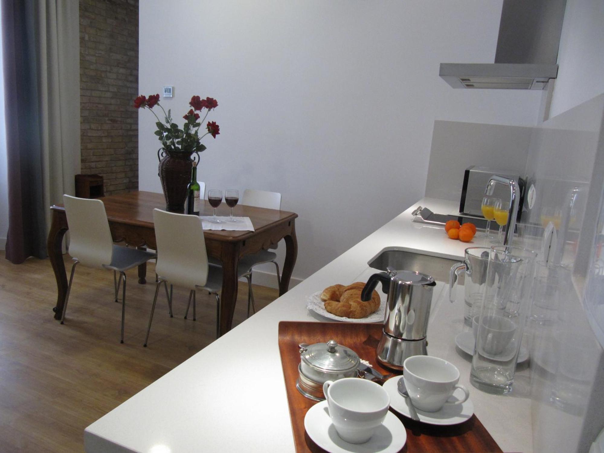 Life Apartments Alberto Lista Sevilla Habitación foto