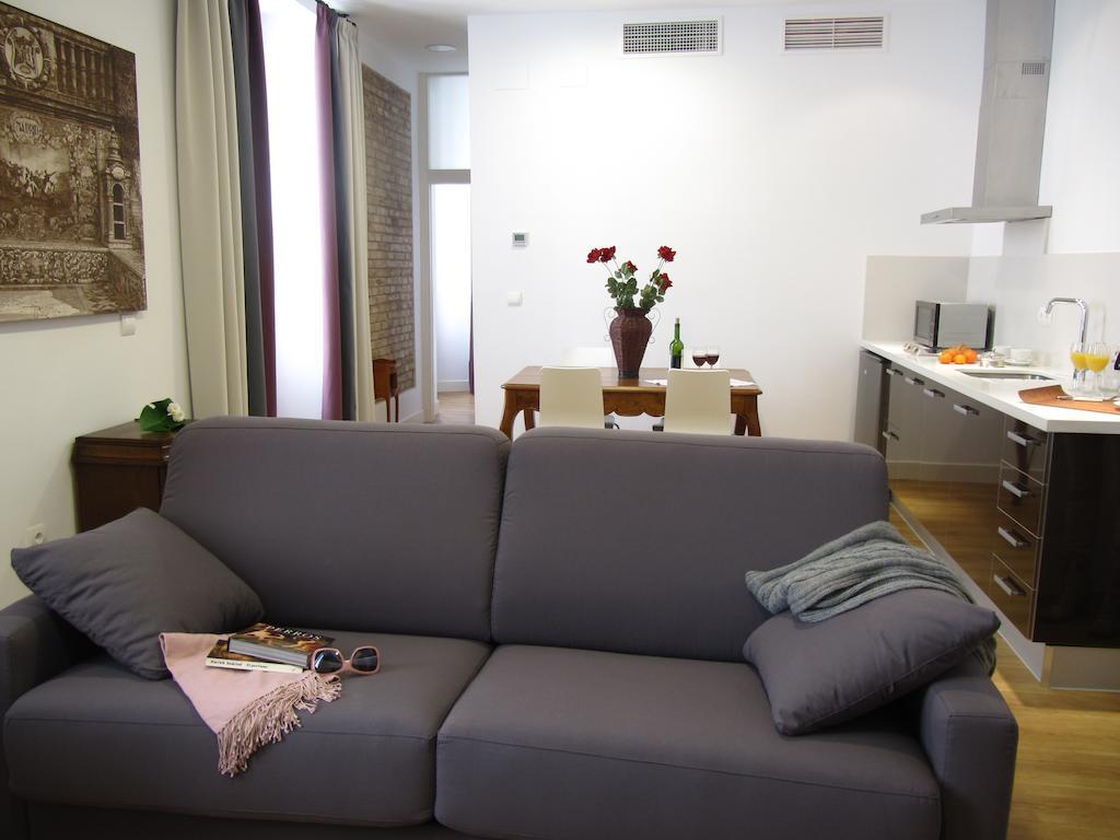 Life Apartments Alberto Lista Sevilla Exterior foto